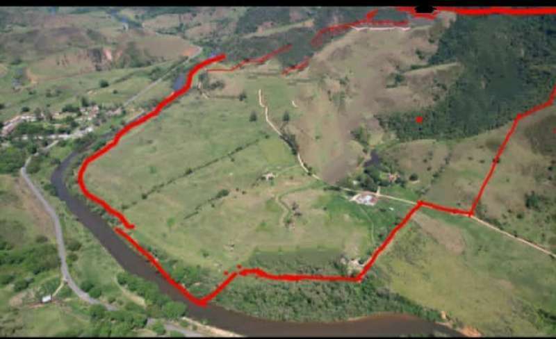 Fazenda à Venda no bairro Zona Rural em Rio Preto imagem 1
