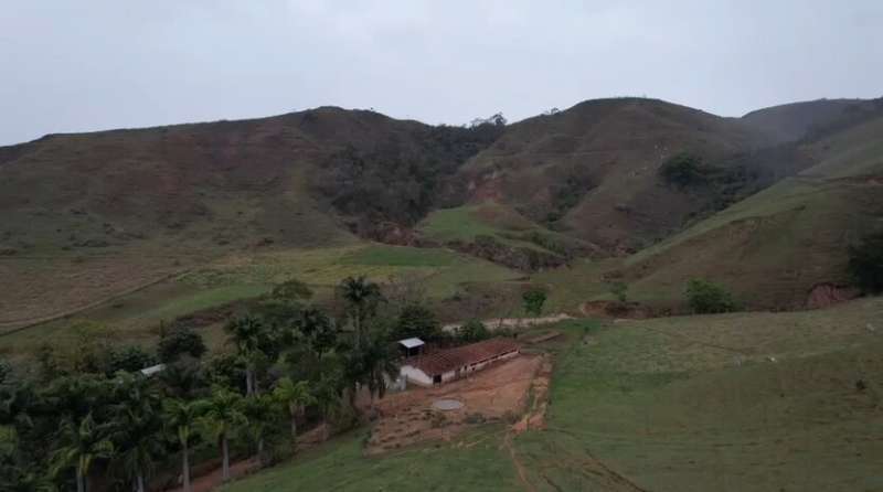 Sítio à Venda no bairro Zona Rural em Rio das Flores imagem 14