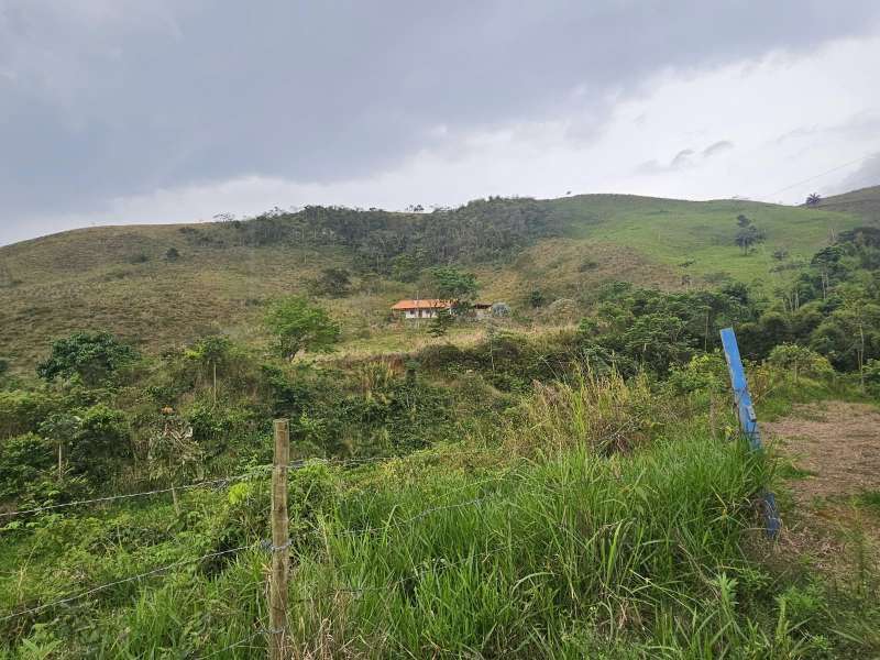 Sítio à Venda no bairro Parapeúna em Valença imagem 36