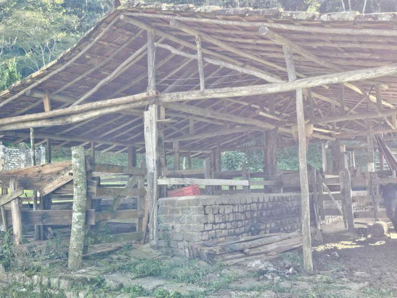 Sítio à Venda no bairro Parapeúna em Valença imagem 1